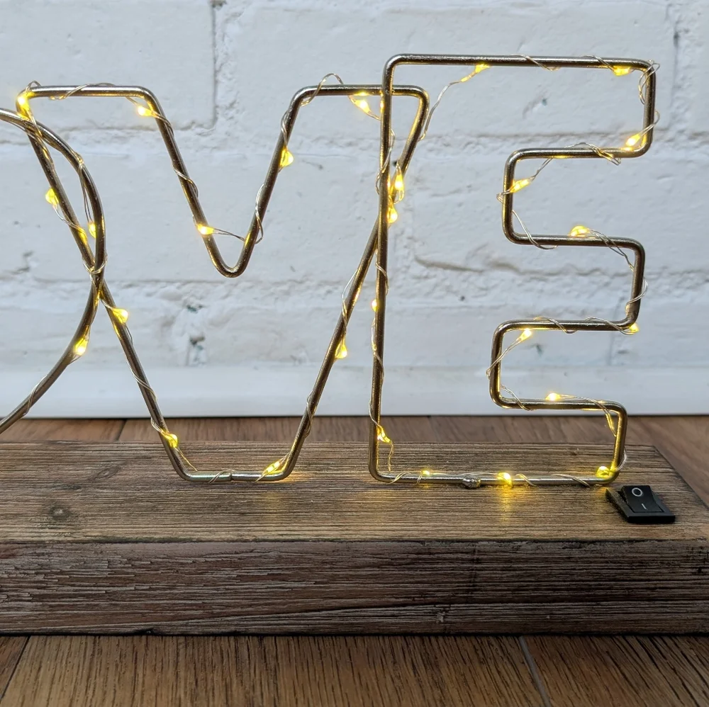 Light-up Table-top Love Sign